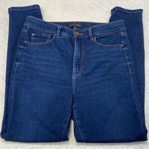 Ann Taylor Dark Wash The Skinny Jeans size 8